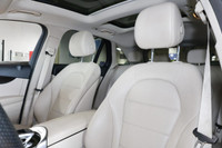 Special Finance Price: $29,999 | Cash Price: $31,499. 2019 Mercedes-Benz GLC300 4MATIC - Leather, Ke... (image 7)