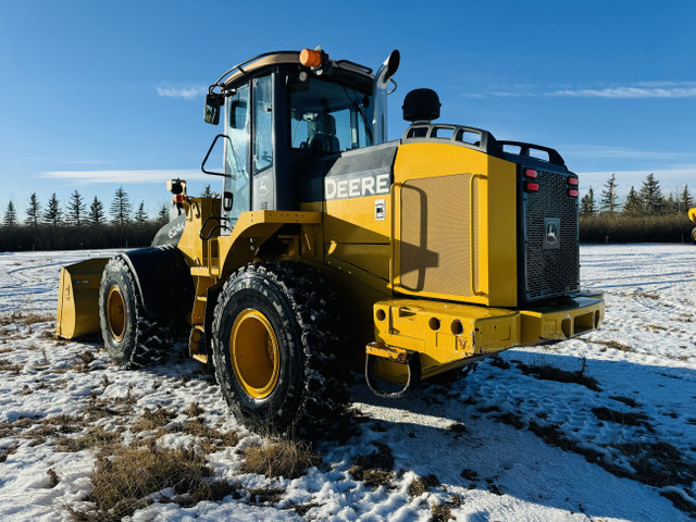 DEERE 624K LOADER  in Heavy Equipment in Calgary - Image 4