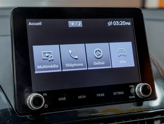 2022 Mitsubishi ECLIPSE CROSS ES 4X4 *SIEGES CHAUFF* CARPLAY BLU in Cars & Trucks in Laurentides - Image 17