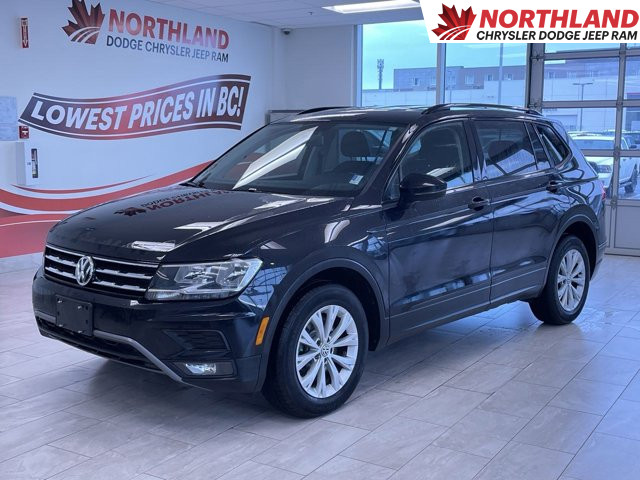 2018 Volkswagen Tiguan Trendline | AWD | Backup Camera in Cars & Trucks in Prince George
