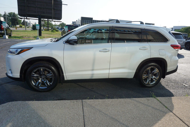 2017 Toyota Highlander in Cars & Trucks in Oakville / Halton Region - Image 4