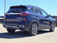 Your Grande Prairie Chrysler store just took in this vehicle! It is either in transit or freshly tra... (image 5)