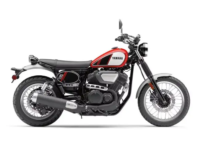 2017 Yamaha SCR950 // Charcoal Silver and Rapid Red in Dirt Bikes & Motocross in Winnipeg - Image 15