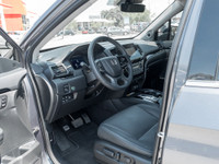 WAS: $47295 NOW: $45395 plus taxes and licensing feesThis 2022 Pilot 7-Pass Touring comes equipped w... (image 9)