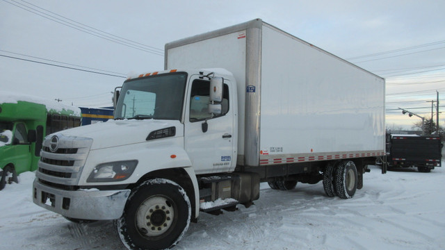 2020 Hino 338 24 FT CUBE VAN WITH POWER TAILGATE in Cars & Trucks in Edmonton - Image 2