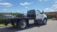 Ford f750 diesel 6.7 automatique vendu sans le flat bed possibilité de l’installer environs 15-20k$... (image 2)