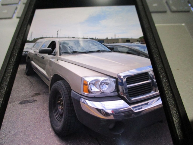 2005 Dodge Dakota SLT CREWCAB 4x4 in Cars & Trucks in Laval / North Shore