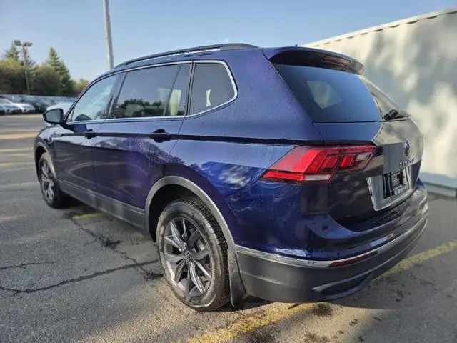 2022 Volkswagen Tiguan Comfortline in Cars & Trucks in Calgary - Image 8