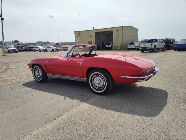 1963 Chevrolet Corvette in Cars & Trucks in St. Albert - Image 2