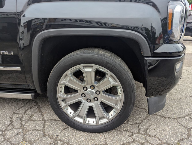 2017 GMC Sierra 1500 Denali CREW CAB  NAVIGATION/SUNROOF!! in Cars & Trucks in Barrie - Image 4
