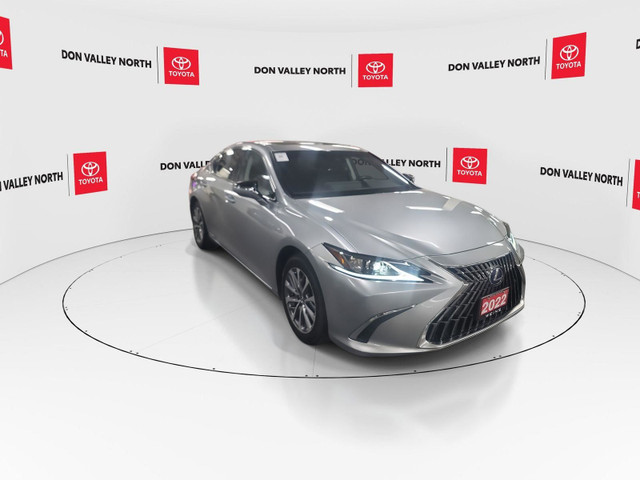 2022 Lexus ES 300h ACCIDENT FREE | NAVIGATION | CARPLAY in Cars & Trucks in City of Toronto - Image 2