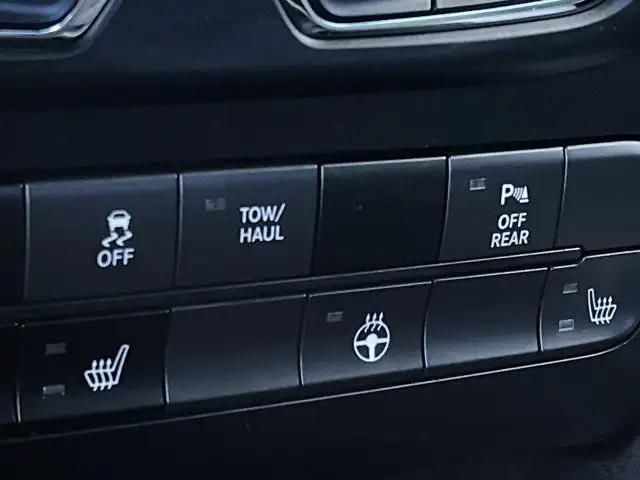 2023 Ram 1500 Classic Express | 4X4 | Backup Camera in Cars & Trucks in Prince George - Image 32