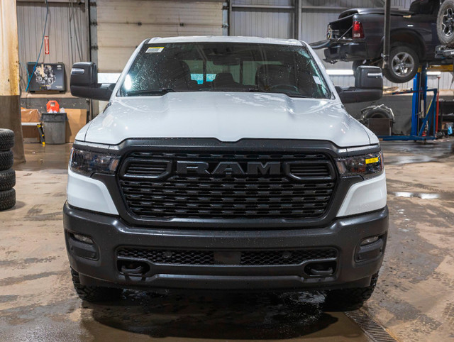 2025 Ram 1500 WARLOCK CREW 4X4 *GR. REMORQ* CARPLAY *DIFF 3.92 in Cars & Trucks in Laurentides - Image 2