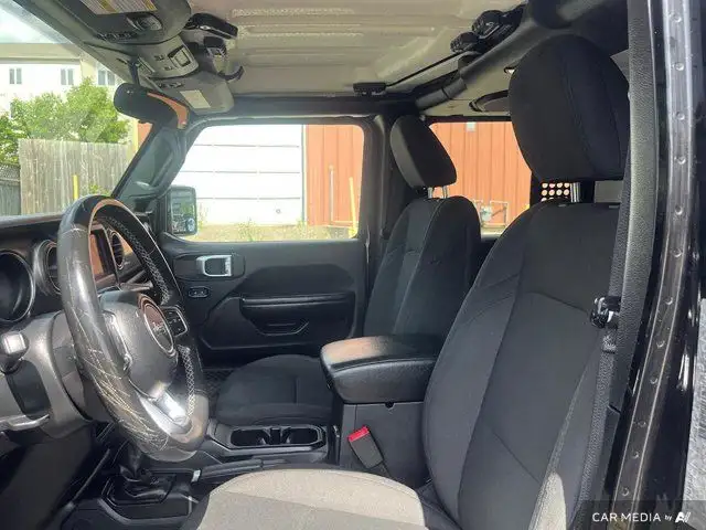 2020 Jeep Gladiator Sport S in Cars & Trucks in Moncton - Image 14