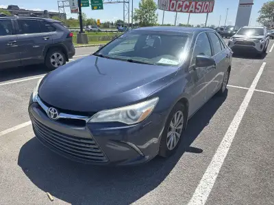 PRIX ET QUALITÉ IMBATTABLE venez découvrir notre TOYOTA CAMRY 2016 XSE ÉCRAN SIÈGES CHAUF BLUETOOTH...