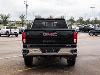 Welcome to Sherwood Buick GMC! This GMC Sierra 2500HD boasts a Turbocharged Diesel V8 6.6L/ engine p... (image 6)