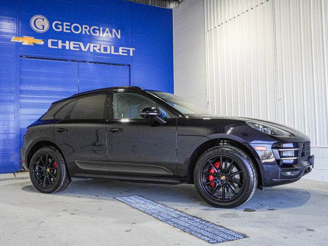 2016 Porsche Macan Turbo- Sunroof - Leather - Heated / in Cars & Trucks in Barrie - Image 2