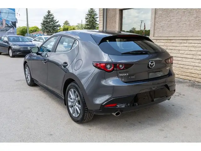 2023 Mazda Mazda3 Sport GX | HTD SEATS | CARPLAY | ONE OWNER CLE in Cars & Trucks in Winnipeg - Image 6