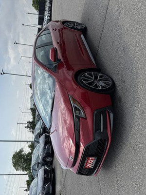 2021 Toyota Corolla SE Upgrade | Sunroof | Adaptive Cruise Control | Apple CarPlay & Android Auto | Heated Seats & More!