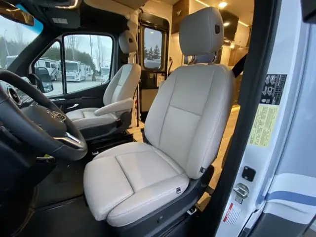 2025 Winnebago View 24D in RVs & Motorhomes in Abbotsford - Image 33