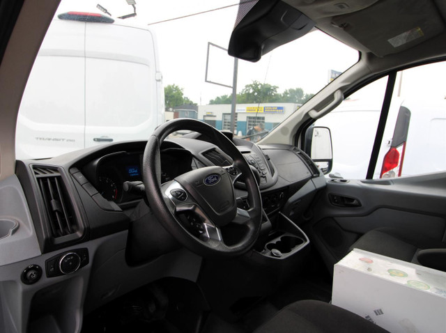 2018 FORD TRANSIT T-150 130" CREDIT BAIL DISPONIBLE in Cars & Trucks in Laval / North Shore - Image 4
