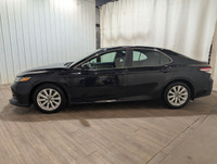 Locally Owned Vehicle! The 2019 Toyota Camry LE in sleek black with front-wheel drive delivers a bal... (image 3)