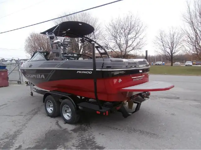 2014 Moomba Mondo in Powerboats & Motorboats in Granby - Image 4