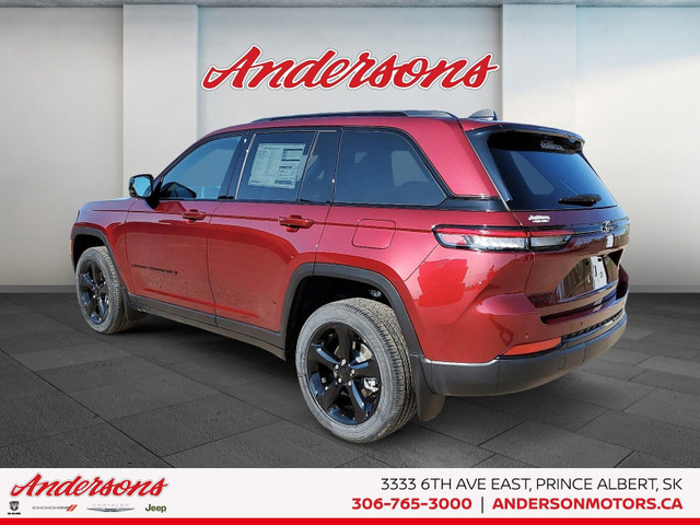 2025 Jeep Grand Cherokee LAREDO ALTITUDE in Cars & Trucks in Prince Albert - Image 4