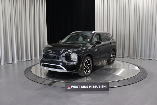 2025 Mitsubishi Outlander PHEV GT in Cars & Trucks in Edmonton - Image 3