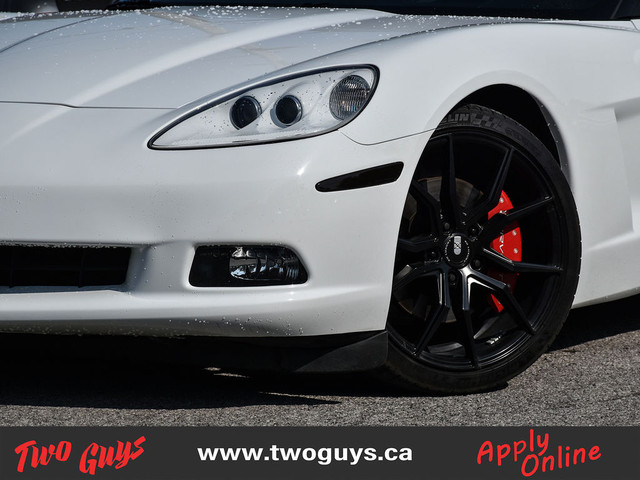 2008 Chevrolet Corvette 2dr Cpe Targa Top Leather in Cars & Trucks in St. Catharines - Image 2