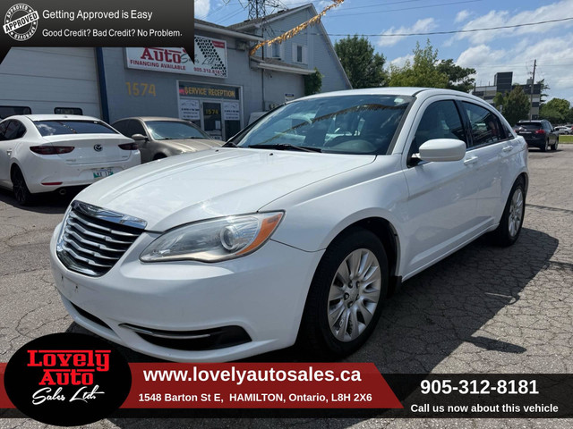 2014 Chrysler 200 LX in Cars & Trucks in Hamilton