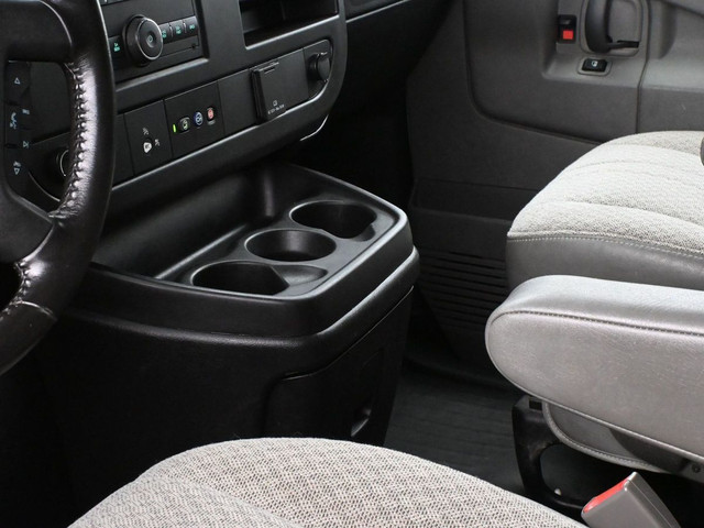 2021 GMC Savana Cargo Van 3/4 Ton Extended Length in Cars & Trucks in City of Halifax - Image 4