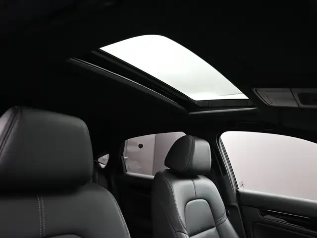 2024 Honda Civic One Owner & Fully Certified Sport Touring, Leat in Cars & Trucks in City of Halifax - Image 27