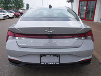 EXCEPTIONALLY CLEAN, 1 OWNER TRADE IN! VERY LOW KMS! FULLY SERVICED AND NEW 2 YEAR MVI! Engine: 4 Cy... (image 4)
