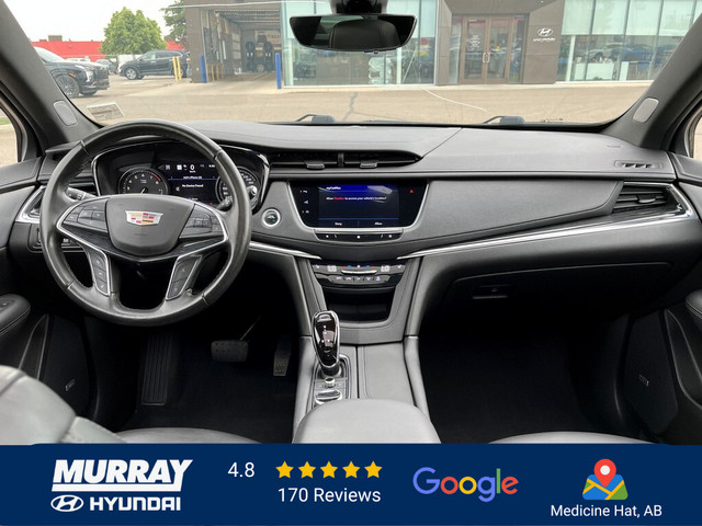 2021 Cadillac XT5 AWD 4dr Premium Luxury Apple CarPlay in Cars & Trucks in Medicine Hat - Image 2