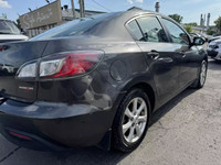 2012 Mazda 3 (image 6)
