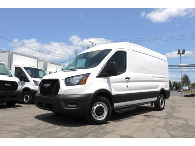 2024 Ford Transit Cargo Van T-250 148 Med Rf CARGO 19.000 KM 1 S in Cars & Trucks in Laval / North Shore - Image 2
