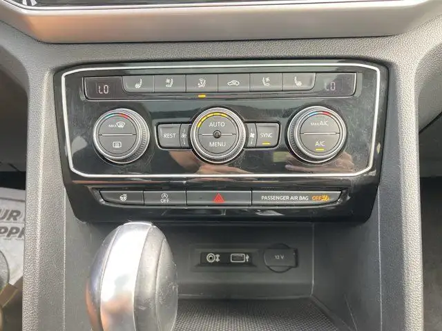 2018 Volkswagen Atlas Highline in Cars & Trucks in Hamilton - Image 27