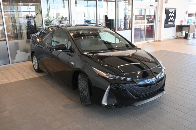 2020 Toyota PRIUS PRIME Groupe Amélioré in Cars & Trucks in West Island - Image 4