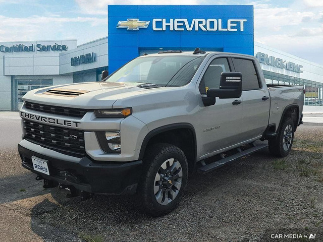 2023 Chevrolet Silverado 2500HD Custom in Cars & Trucks in Thunder Bay