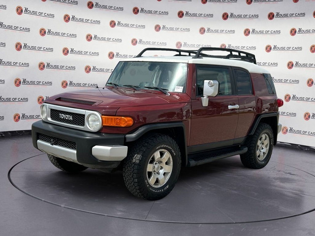 2009 Toyota FJ Cruiser 4WD 4dr Auto / Back up cam in Cars & Trucks in Calgary