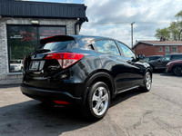 2018 HONDA HR-V LX AWD EN EXCELLENTE CONDITION MECANIQUE ET ESTHETIQUE!!!! NOIR/NOIR CAMERA DE RECUL... (image 5)