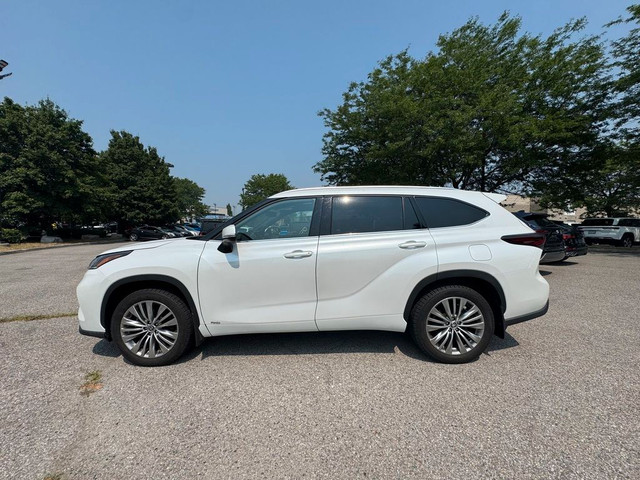 2024 Toyota Highlander Hybrid Limited AWD in Cars & Trucks in City of Toronto - Image 3