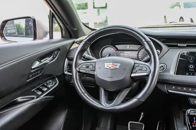 2023 Cadillac XT4 AWD Sport ONYX Package*Cuir*Carplay AWD*Mags*C dans Autos et camions dans Ville de Montréal - Image 28