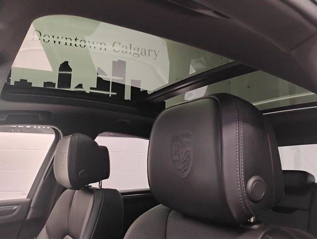 2023 Porsche Macan in Cars & Trucks in Calgary - Image 4