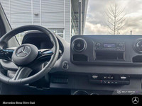 Mercedes-Benz Rive-Sud, la destination Mercedes-Benz par excellence. Bienvenue en première classe. D... (image 9)