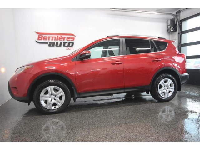 2015 Toyota RAV4 AWD in Cars & Trucks in Lévis
