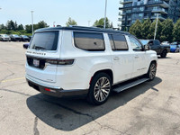 2022 Jeep Grand Wagoneer Series III Bright White Clearcoat 6.4L V8 8-Speed Automatic Call us at (905... (image 3)