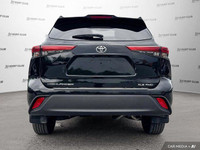 Snatch a bargain on this 2020 Toyota Highlander XLE before someone else takes it home. Spacious yet... (image 5)