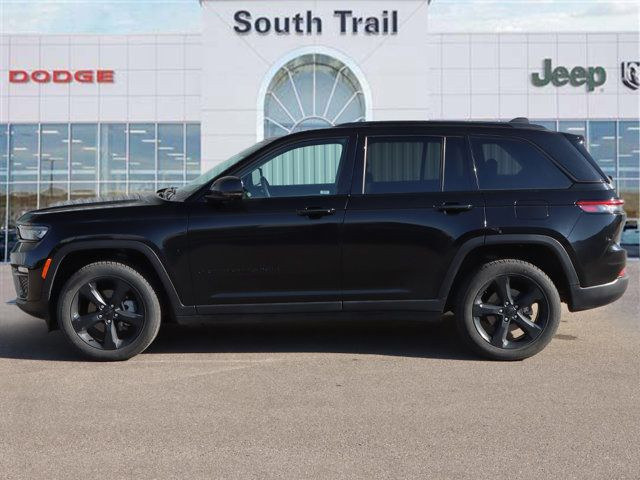 2023 Jeep Grand Cherokee Limited 4x4 in Cars & Trucks in Calgary - Image 3